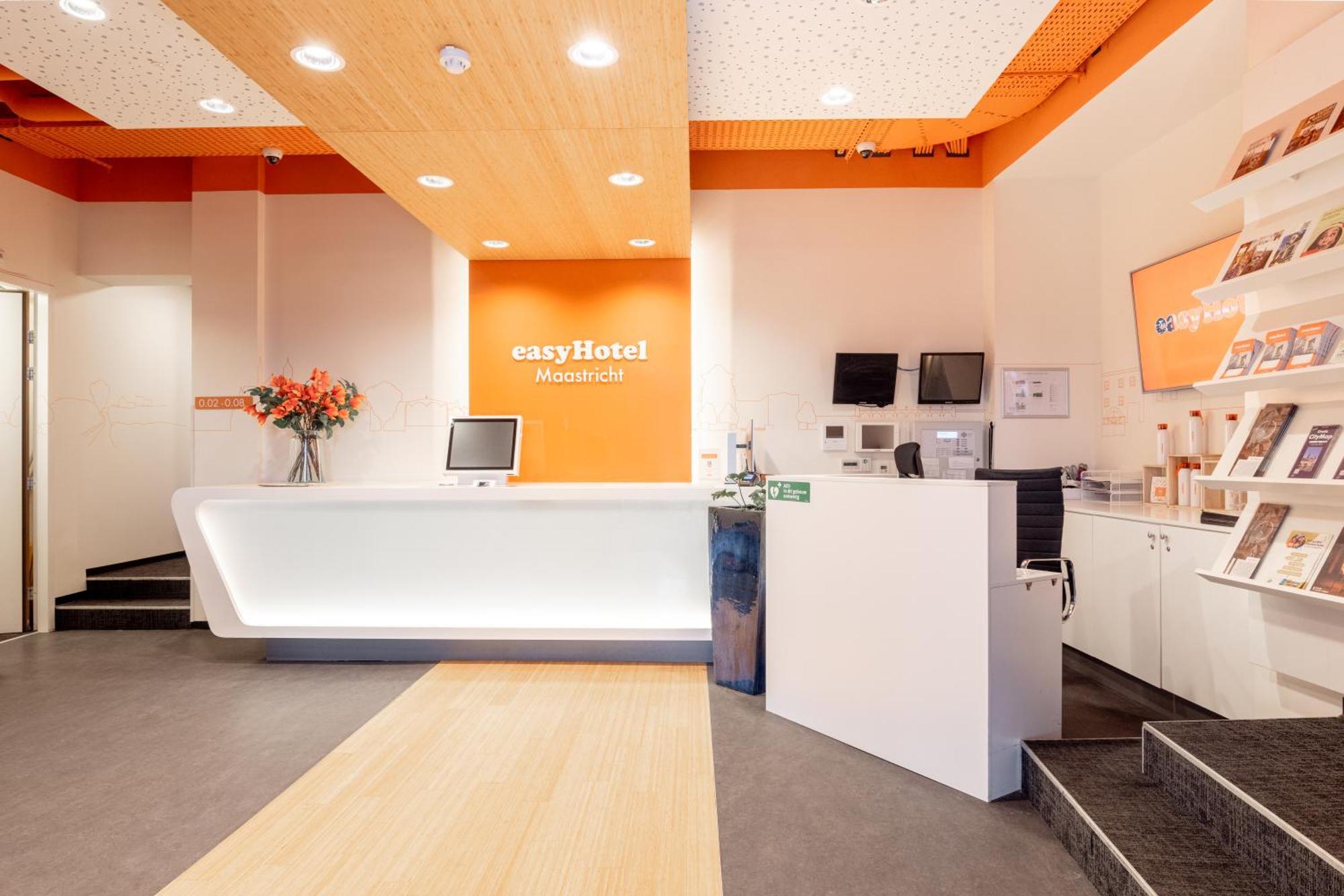 Easyhotel Centre Hotel