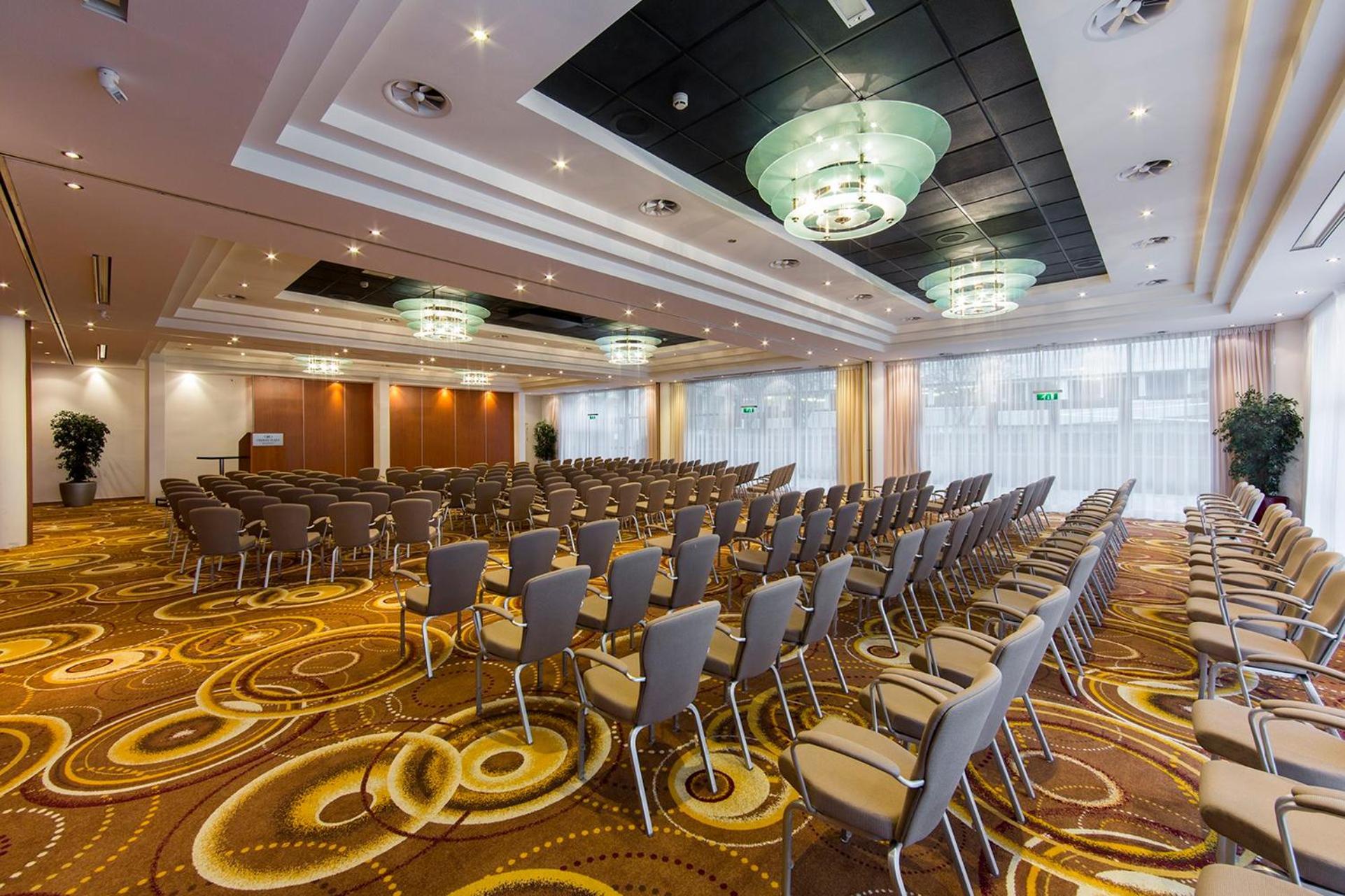Hotel Crowne Plaza Maastricht, An Ihg 4*