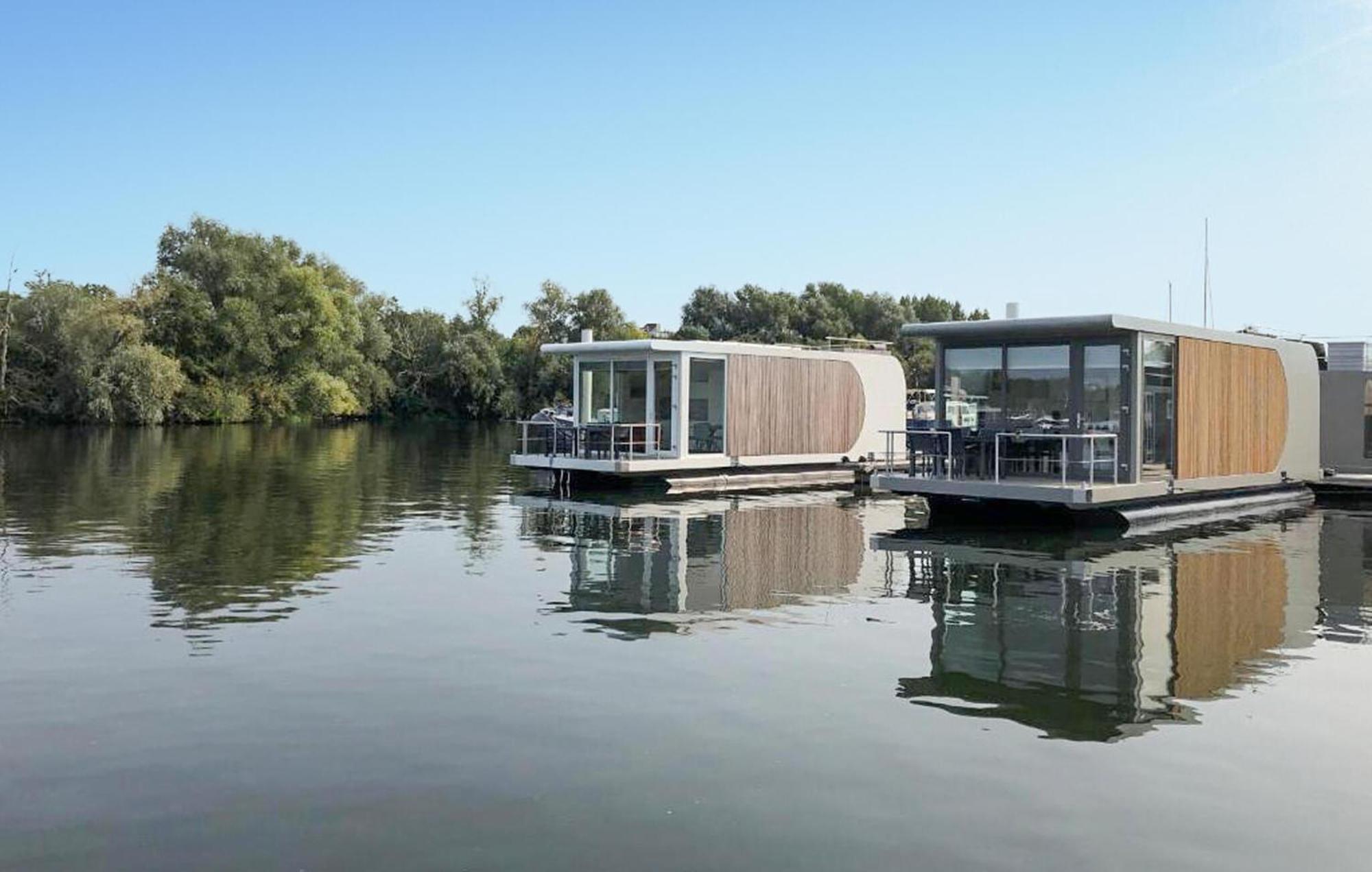 House Boat Martinique Botel Maastricht