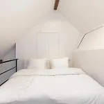 Pastoria Residence