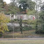 Huisje Aan De Maas
