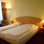 Mercure Airport