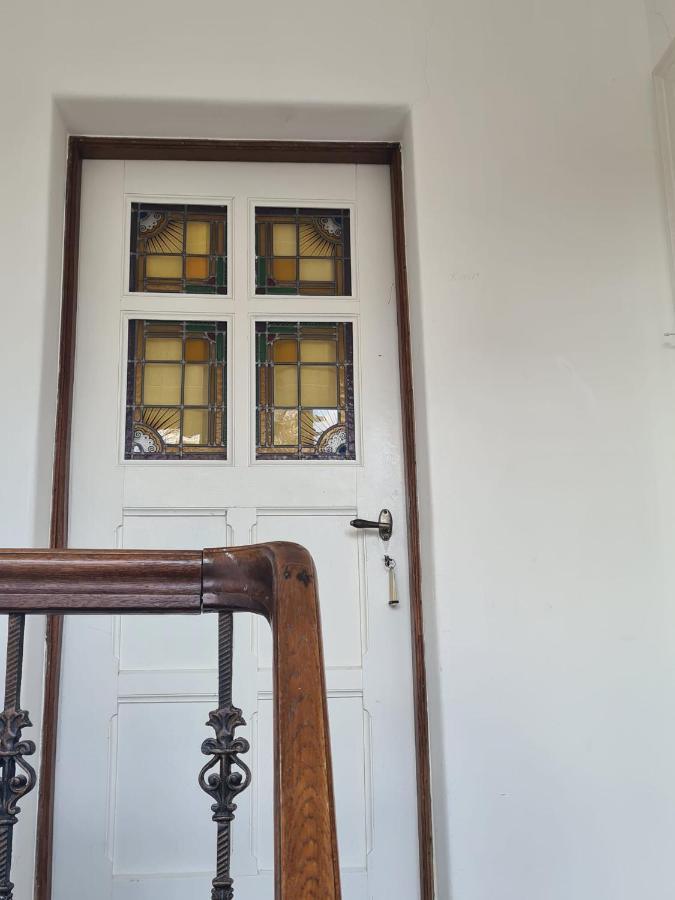 Bed & Breakfast Klooster Mariadal - Borgharen *