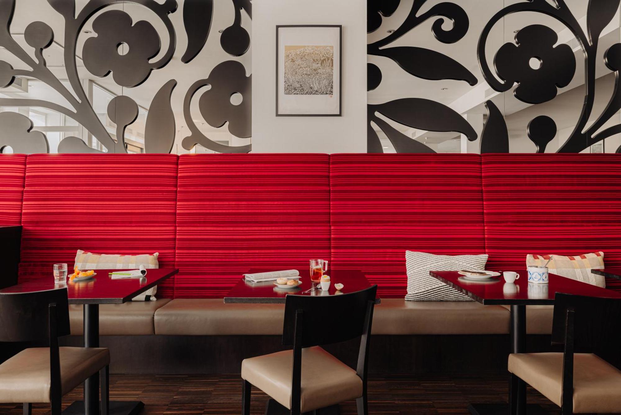 Hotel Leonardo Boutique Center Former Designhotel 4*
