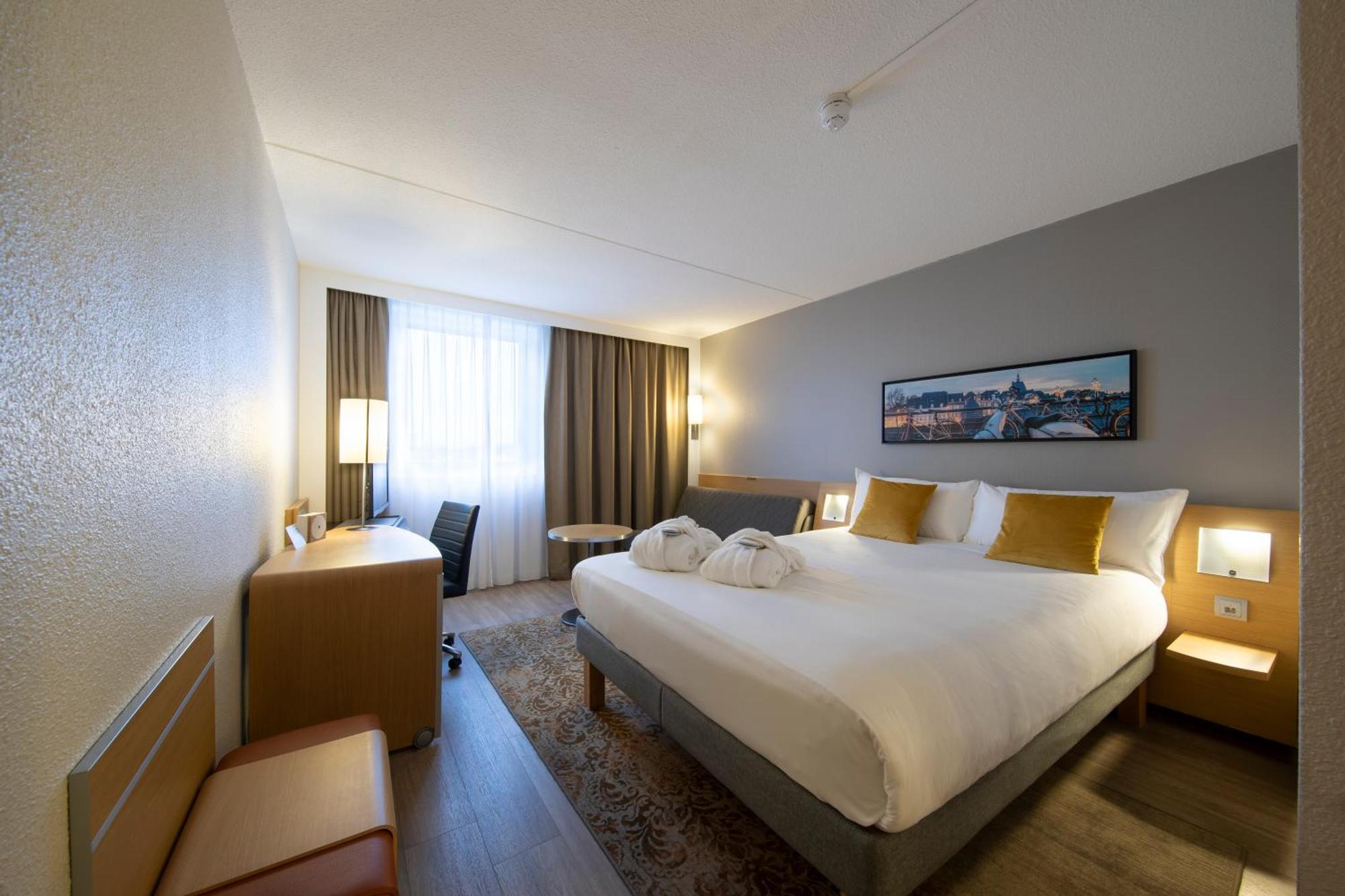 Novotel 4*