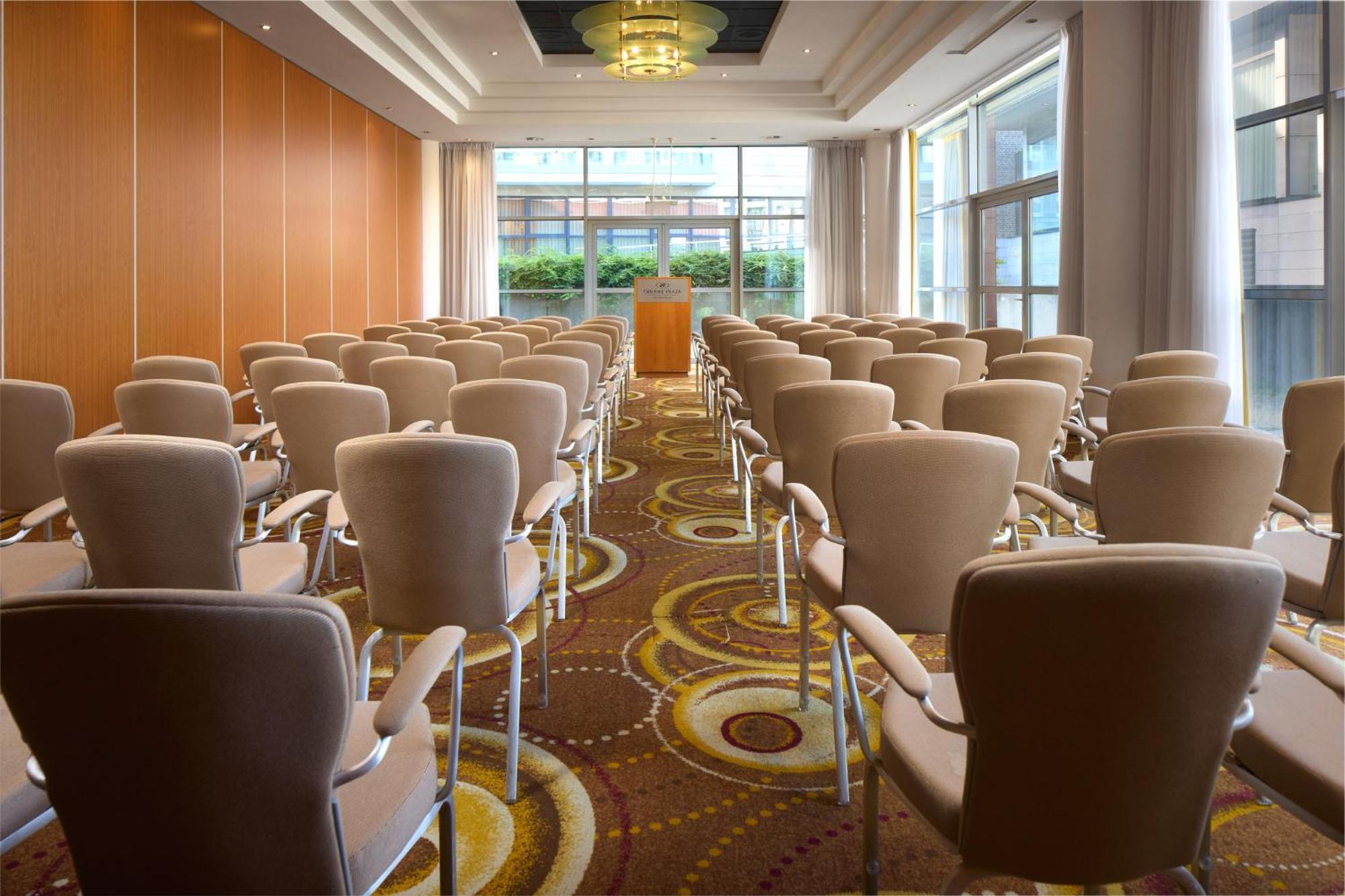 Crowne Plaza By Ihg Hotel