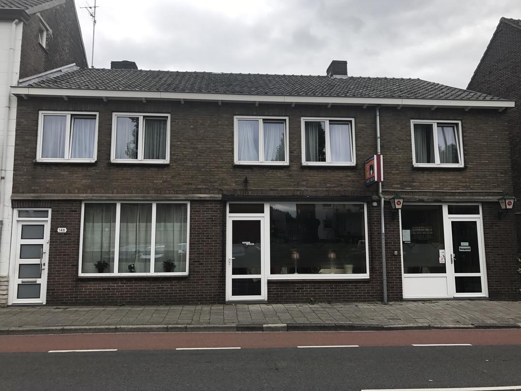 Gasthuis Amby Family House *