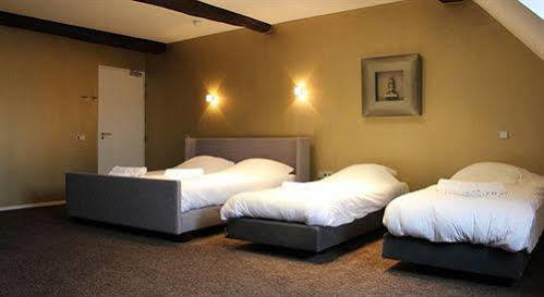 Anna's Restaurant Hotel 3*