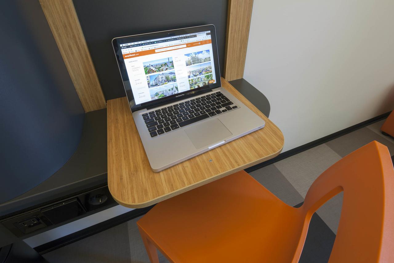 Easyhotel Centre