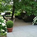 B&B Townhouse51