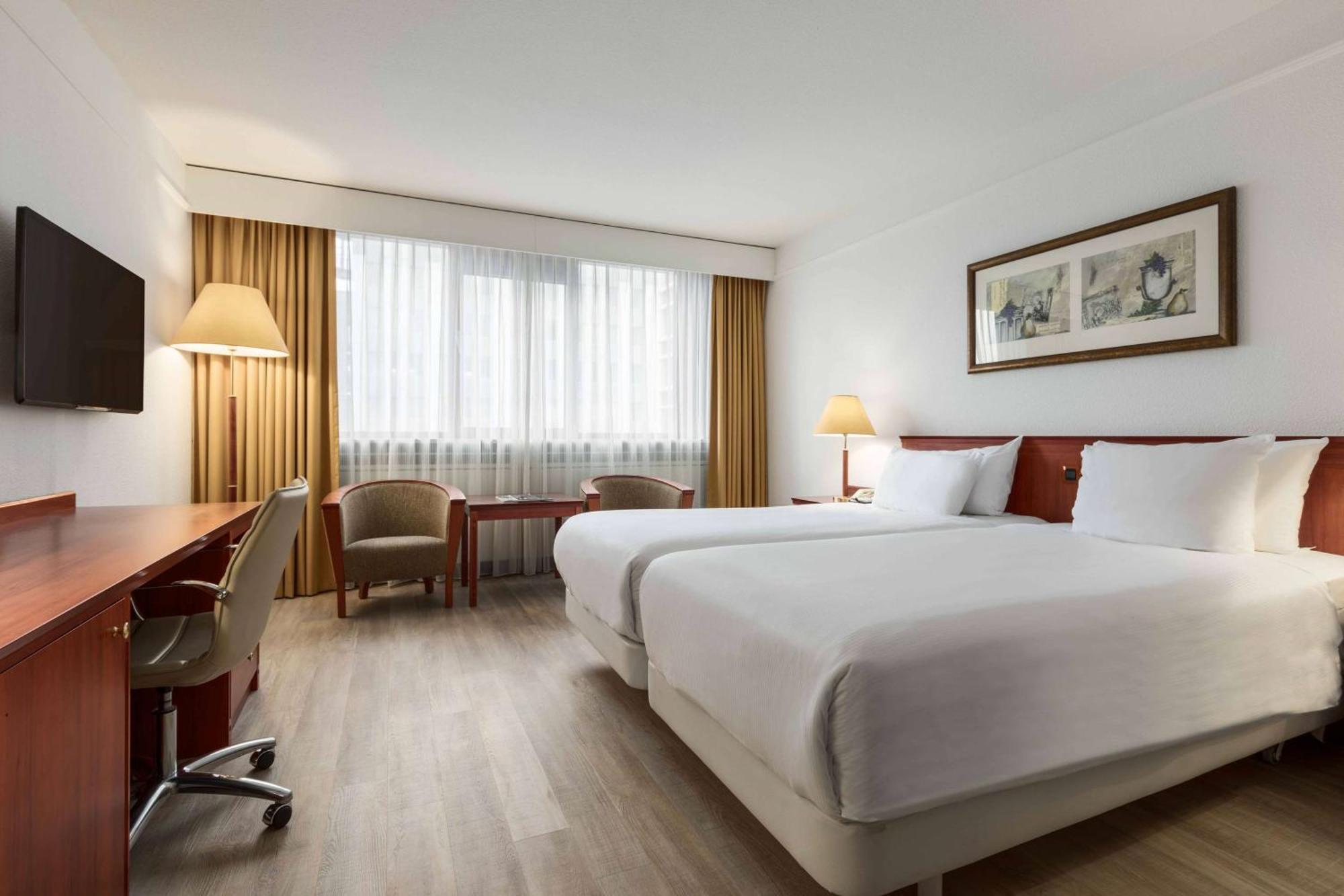 Nh Hotel 4*